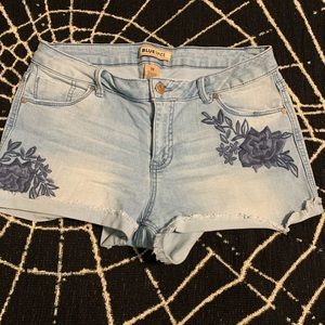 Blue spice flower blue Jean shorts